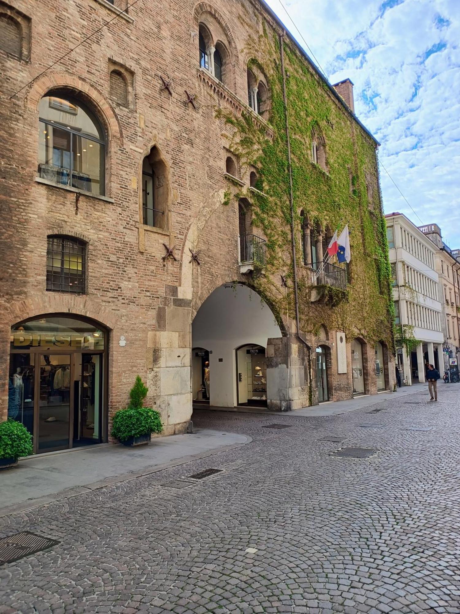 Appartement Residenze Simari Luxury à Padoue Extérieur photo